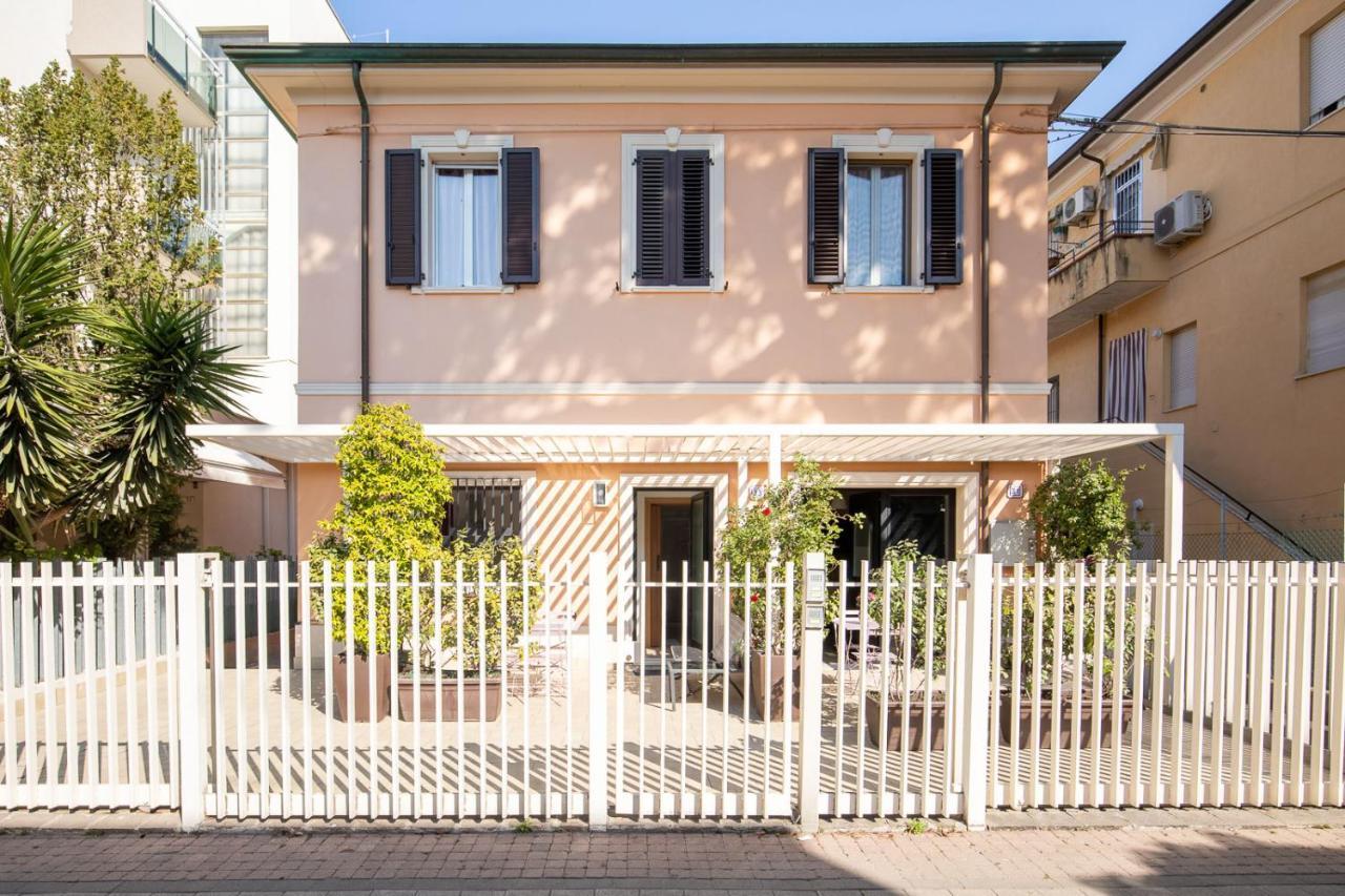 Bilocale Con Giardino A 200Mt Dal Mare - Homeunity Rimini Dış mekan fotoğraf
